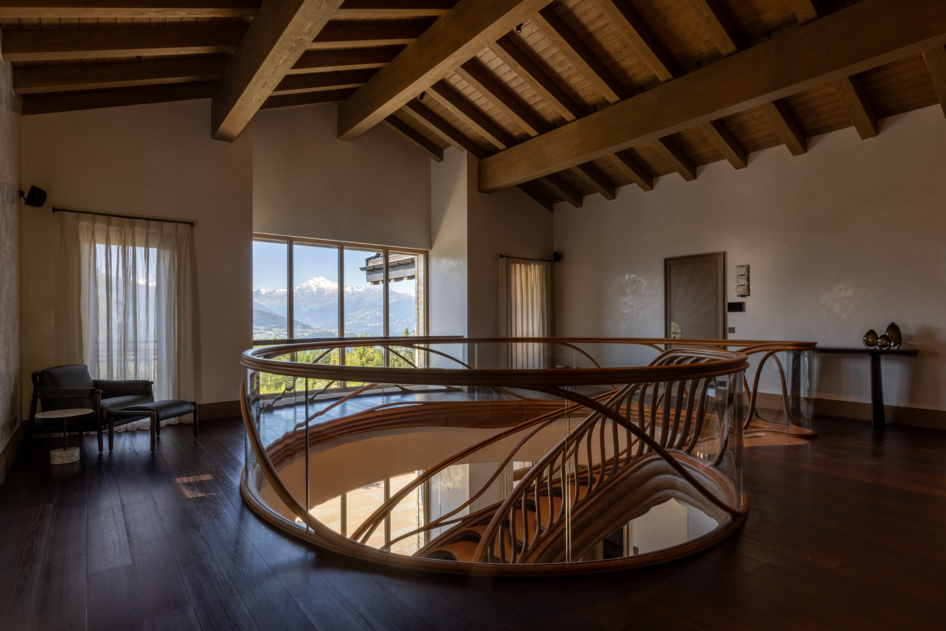 10 chalet b uf entrance hall (6)