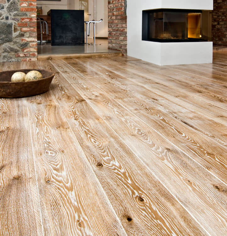 Holzdielen aus Eiche / Räuchereiche | Holzboden nach Maß