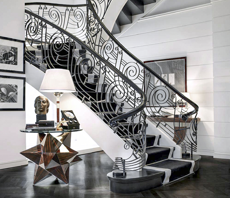 Art Deco Treppe aus Holz