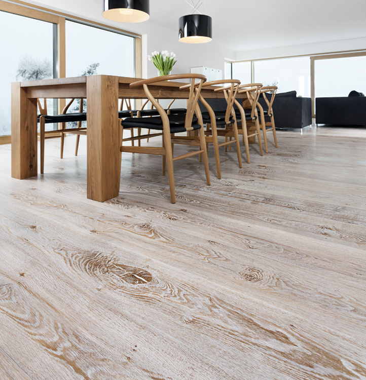 Holzdiele Eiche gebürstet und patiniert