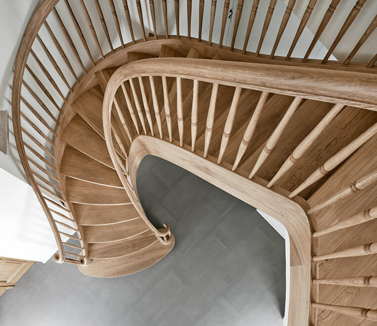Landhausstil Treppe aus Holz