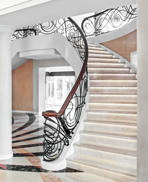 Mehrläufige Podesttreppen