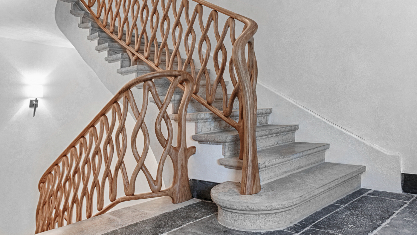 Massivholz-Treppengeländer Aus Kiefer – Individuell Anpassbar (30–160 Cm), Mit Schmiedeeisen-Winkeln